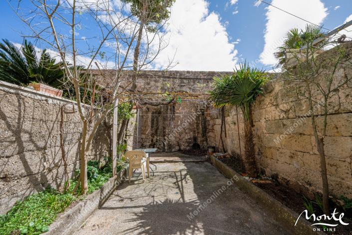 Image No.6-4 Bed Townhouse for sale