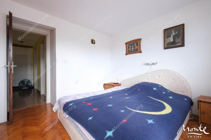 Image No.10-4 Bed Townhouse for sale