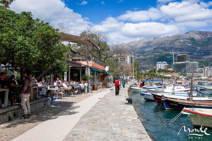 Image No.35-4 Bed Townhouse for sale