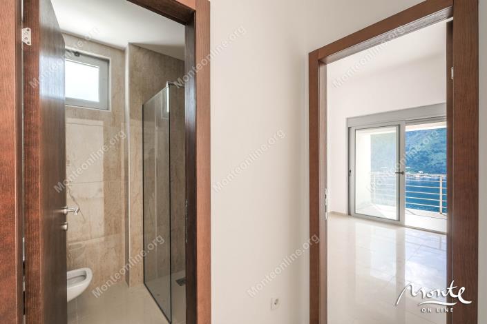 Image No.17-3 Bed Apartment for sale