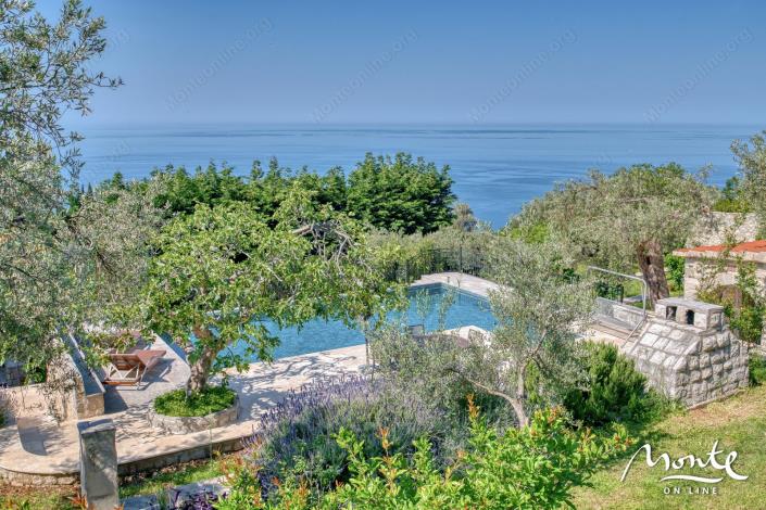 Image No.25-Maison de 4 chambres à vendre à Budva