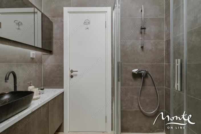 Image No.9-1 Bed Flat for sale