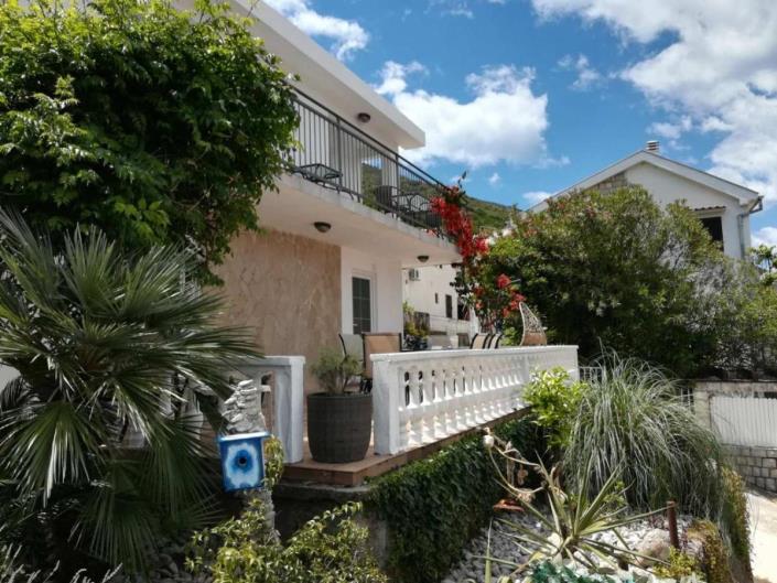 Image No.5-7 Bed House for sale