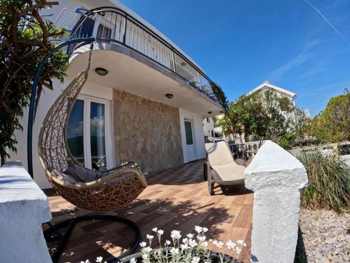 Image No.2-7 Bed House for sale