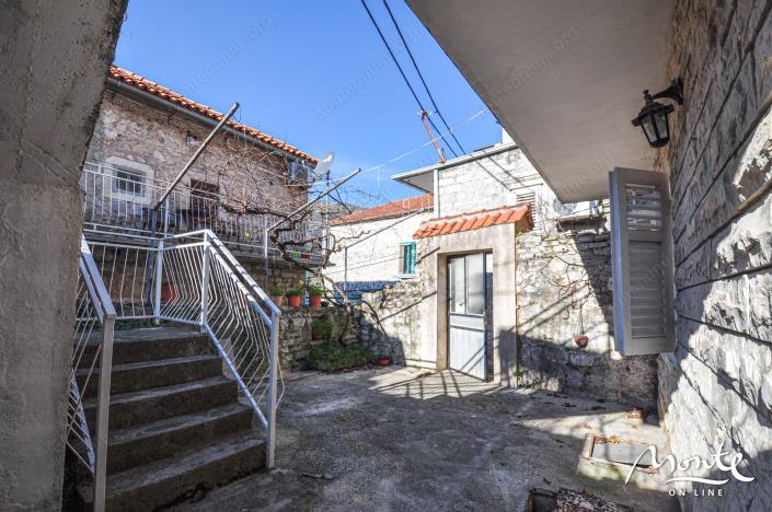 Image No.16-Maison de 4 chambres à vendre à Tivat