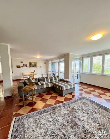 Image No.11-3 Bed Apartment for sale