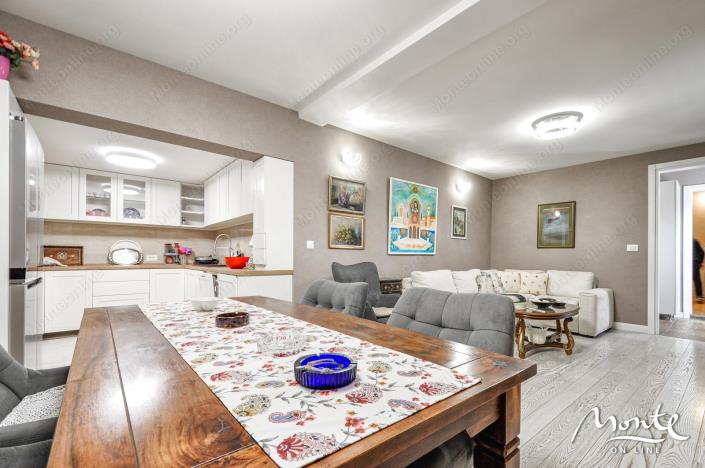 Image No.14-Villa de 4 chambres à vendre à Tivat