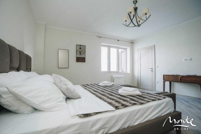 Image No.5-Villa de 4 chambres à vendre à Tivat