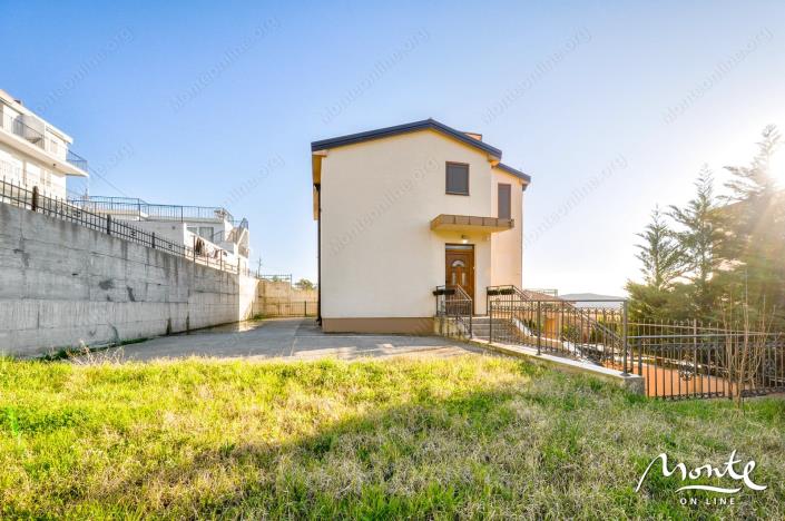 Image No.6-Maison de 3 chambres à vendre à Tivat