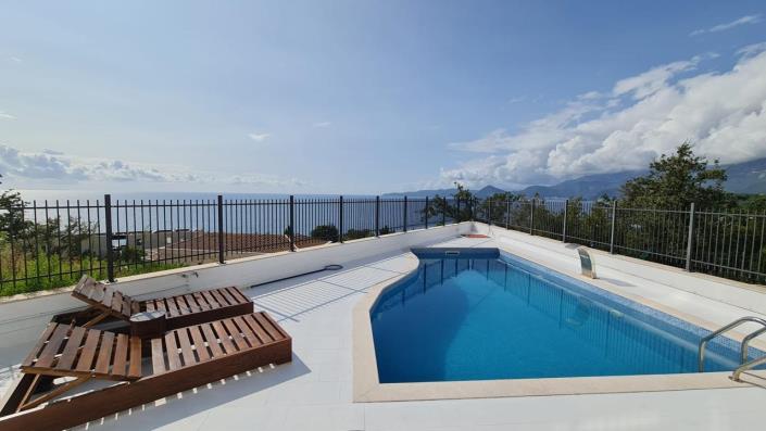 Image No.1-Villa de 5 chambres à vendre à Budva