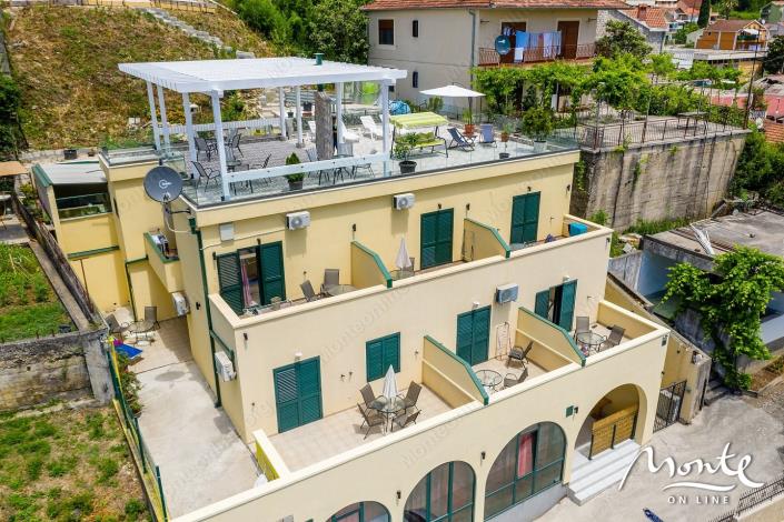 Image No.1-11 Bed Hotel for sale