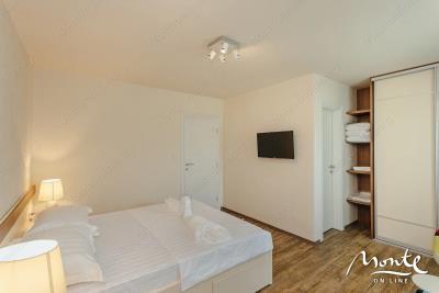 4accefa3-925b-4a87-ac41-698e83ec3dc2