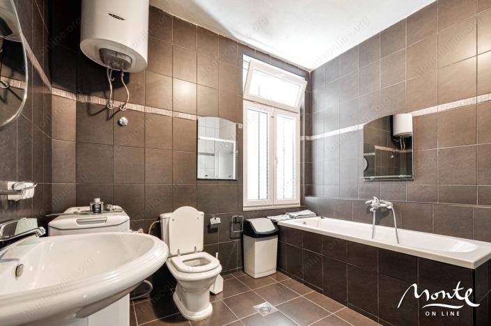 Image No.16-Manoir de 4 chambres à vendre à Tivat