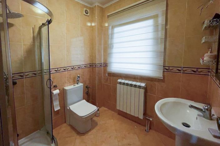 Image No.10-Maison de 4 chambres à vendre à Bar