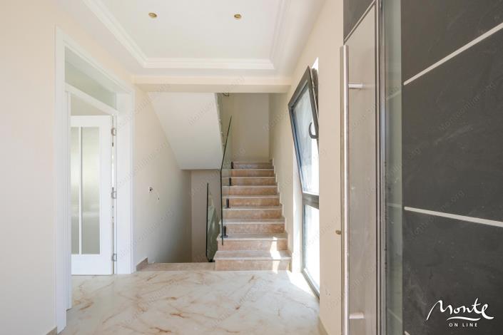 Image No.15-Villa de 4 chambres à vendre à Tivat