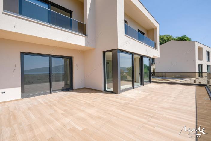 Image No.30-Villa de 4 chambres à vendre à Tivat