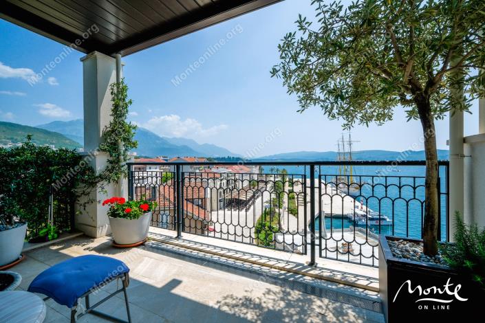 Image No.1-Appartement de 2 chambres à vendre à Tivat