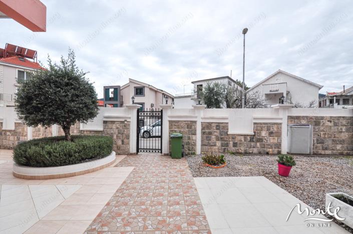 Image No.15-33 Bed Hotel for sale