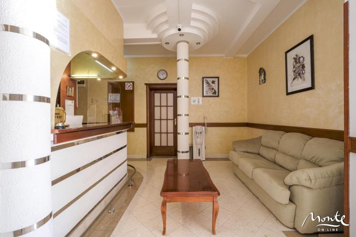 Image No.21-33 Bed Hotel for sale