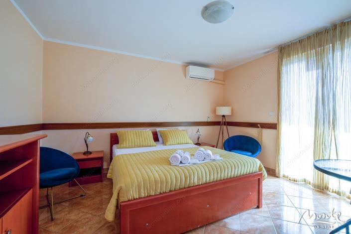 Image No.29-33 Bed Hotel for sale