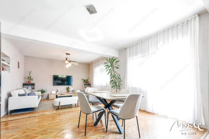 Image No.16-Maison de 11 chambres à vendre à Tivat