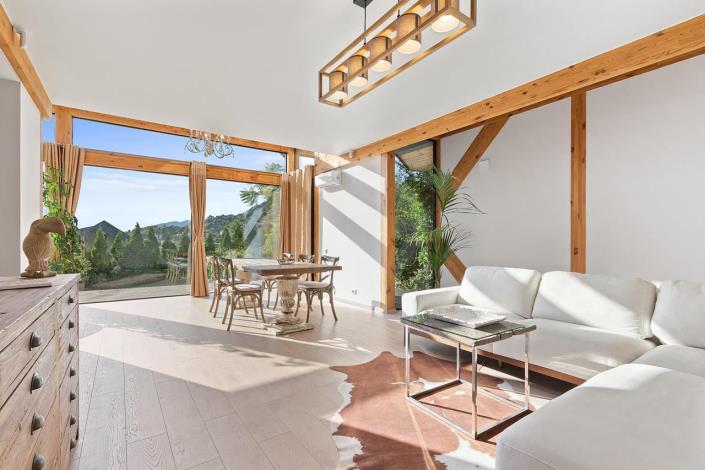 Image No.9-3 Bed House for sale