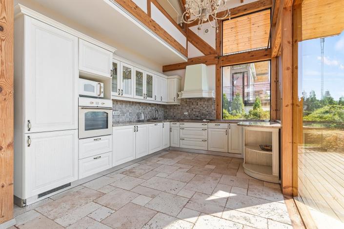 Image No.12-3 Bed House for sale