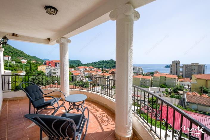 Image No.20-7 Bed Villa for sale