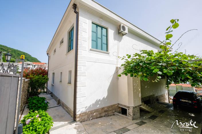 Image No.50-7 Bed Villa for sale