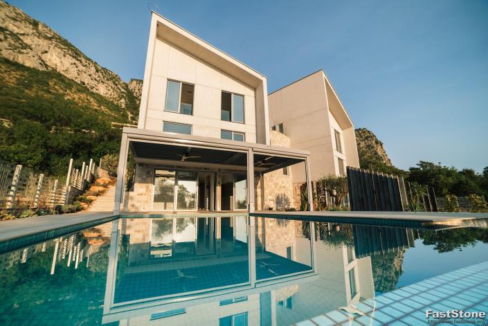 Image No.1-Villa de 4 chambres à vendre à Budva