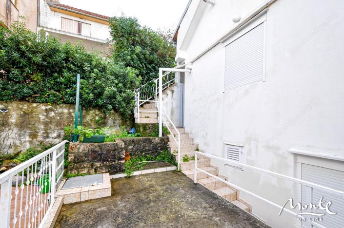 Image No.14-4 Bed House for sale