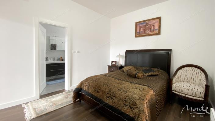 Image No.13-Villa de 4 chambres à vendre à Kumbor