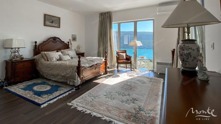 Image No.18-Villa de 4 chambres à vendre à Kumbor