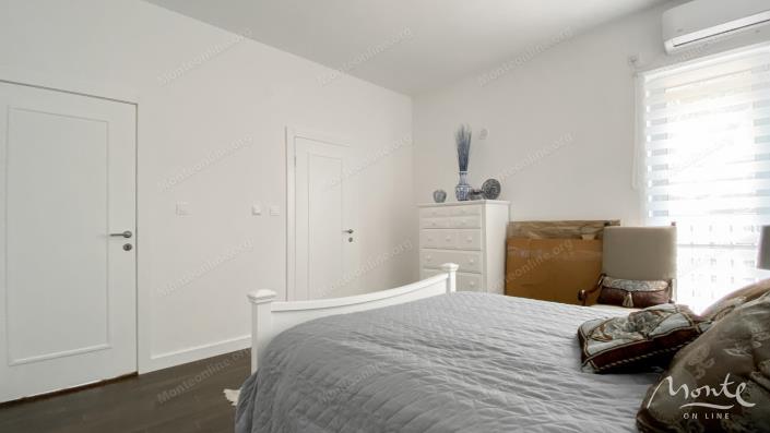 Image No.19-Villa de 4 chambres à vendre à Kumbor