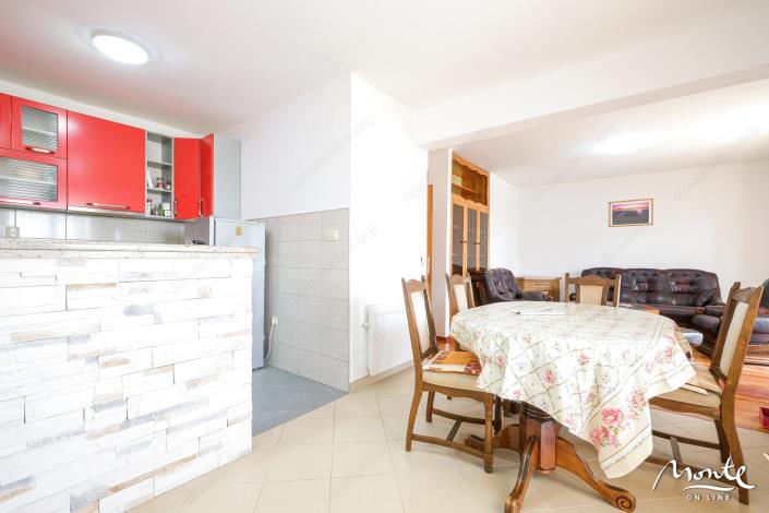 Image No.19-Maison de 5 chambres à vendre à Bijela