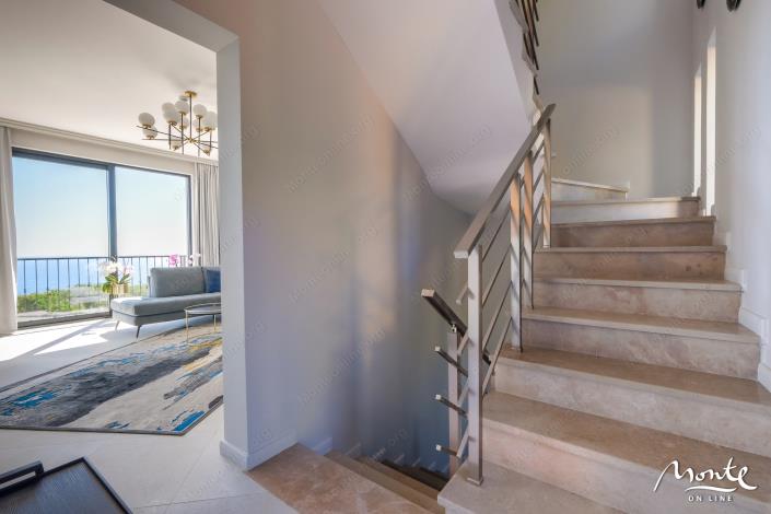 Image No.4-4 Bed Townhouse for sale