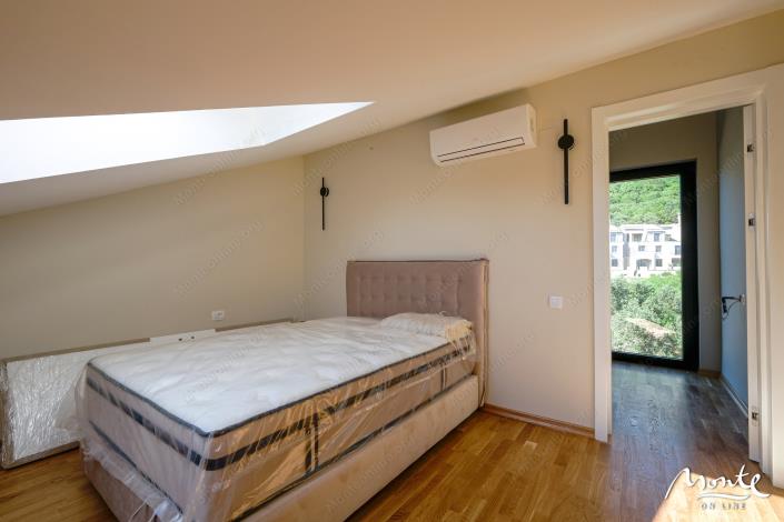 Image No.54-4 Bed Townhouse for sale