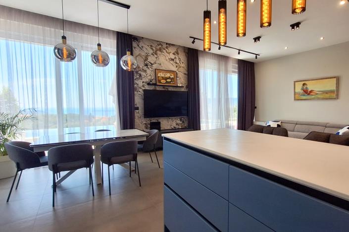 Image No.2-4 Bed Villa for sale