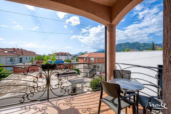 Image No.32-4 Bed House for sale