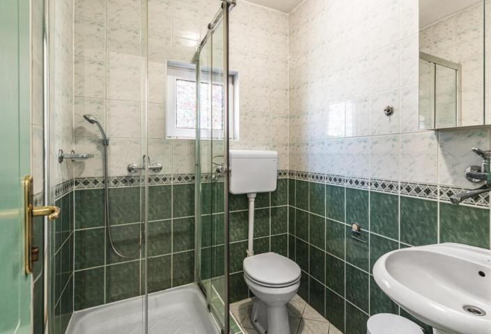 Image No.7-Un hôtel de 15 chambres à vendre à Budva