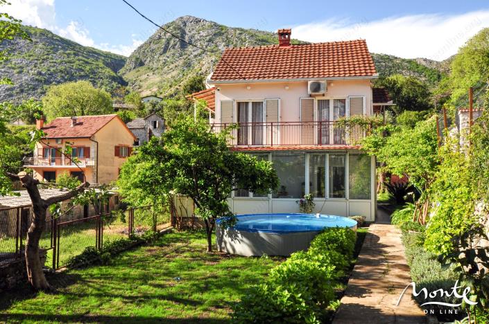 Image No.1-3 Bed House for sale