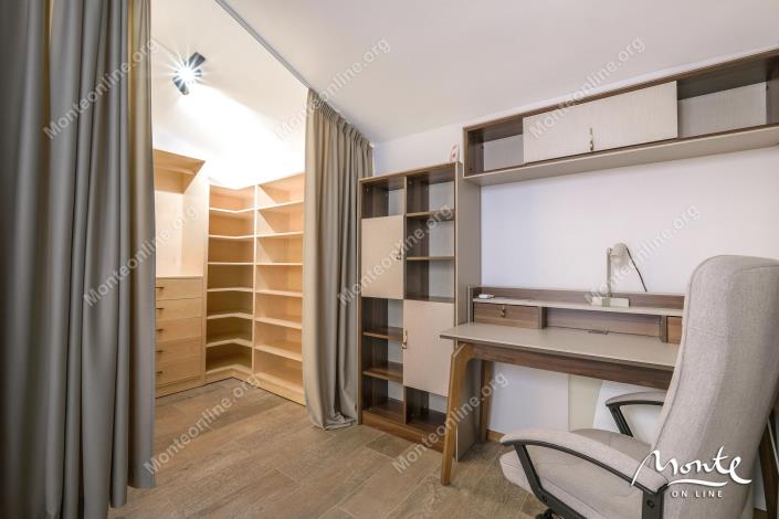 Image No.29-5 Bed House for sale