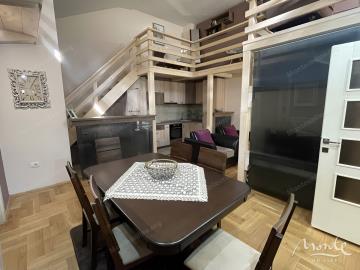 eksklyuzivnaya-2-spalnaya-kvartira-v-novom-dome-premium-klassa-v-podgoricze_02