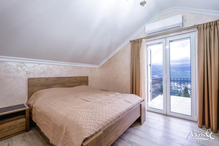 Image No.25-3 Bed Villa for sale