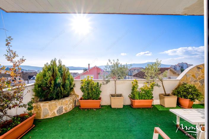 Image No.8-2 Bed Flat for sale