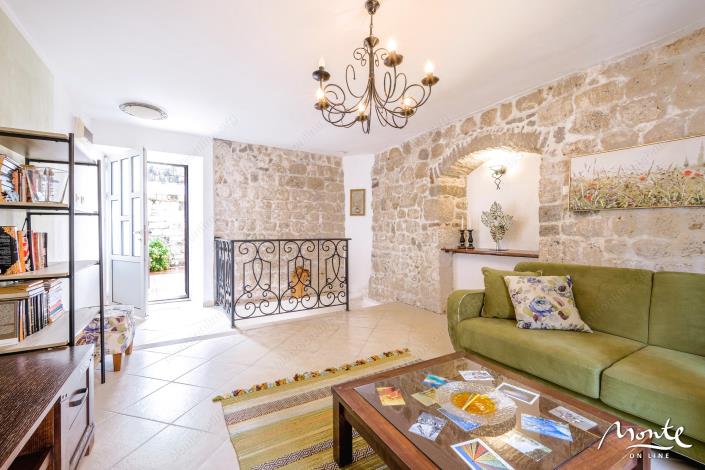 Image No.11-3 Bed Townhouse for sale