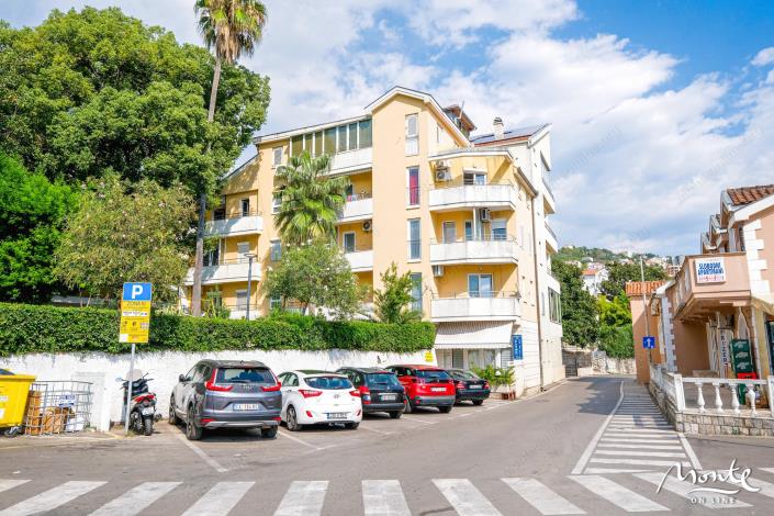 Image No.28-Appartement de 1 chambre à vendre à Igalo