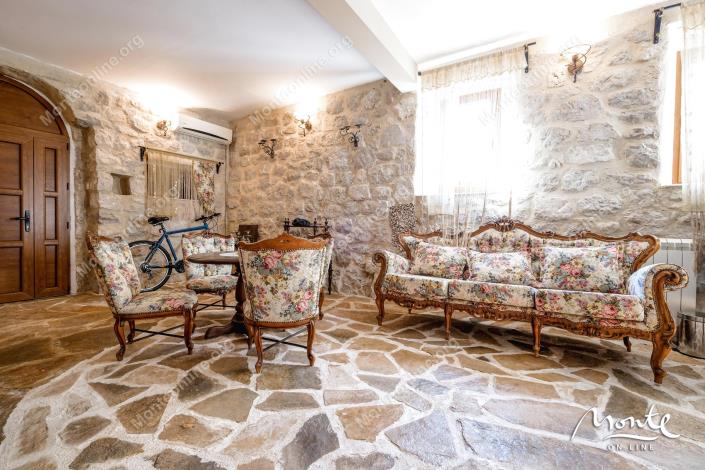 Image No.18-Villa de 6 chambres à vendre à Kotor