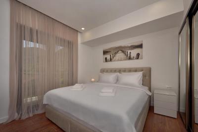 uyutnyj-mini-otel-s-bassejnom-i-sadom-v-lastve-grbalskoj_04