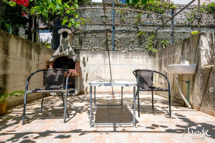 Image No.16-6 Bed House for sale